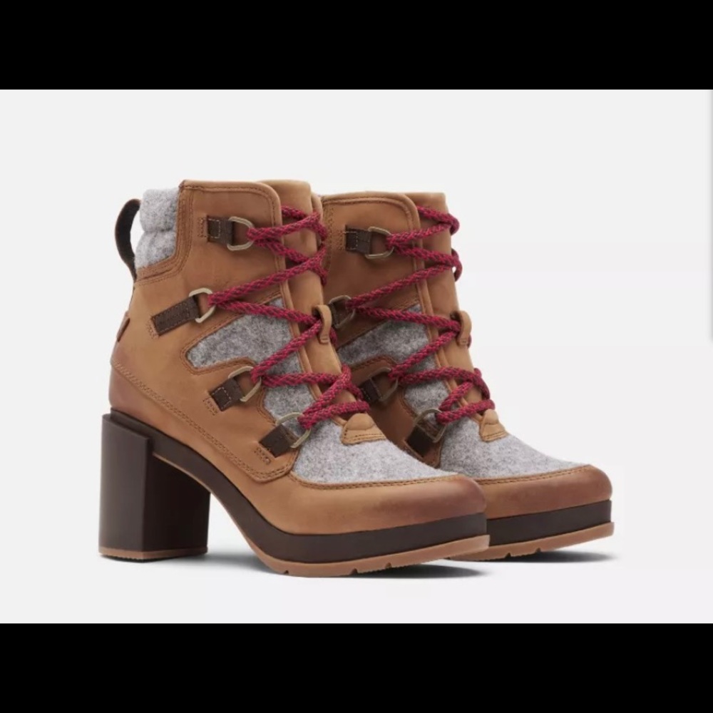 Sorel Blake Lace Booties - size 6